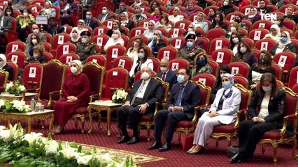 السيسي: ربنا لطف بينا في كورونا والناس عايزة العزومات في رمضان