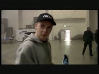 Bill ot Tokio Hotel s edno samolet4e