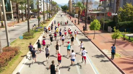 21. Alanya Atatürk Halk Koşusu ve Yarı Maratonu yapıldı