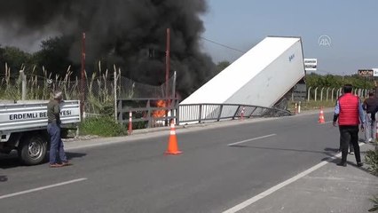 Son dakika haber... Üst geçitten dereye düşen tırın sürücüsü yaralandı