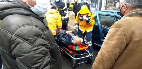 Sıkışan sürücüyü itfaiye kurtardı