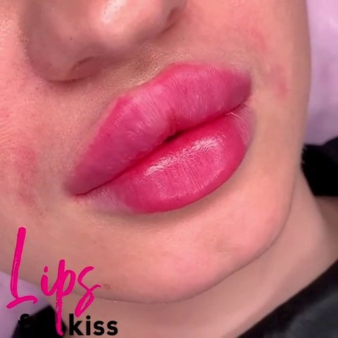 Hot lips video