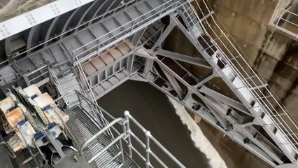 Sydney sofre com enchentes