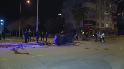 Kullandıkları kamyonetle çarpıştıkları motosikletli kağıt toplayıcısını darbeden saldırganlar polisten kaçamadı