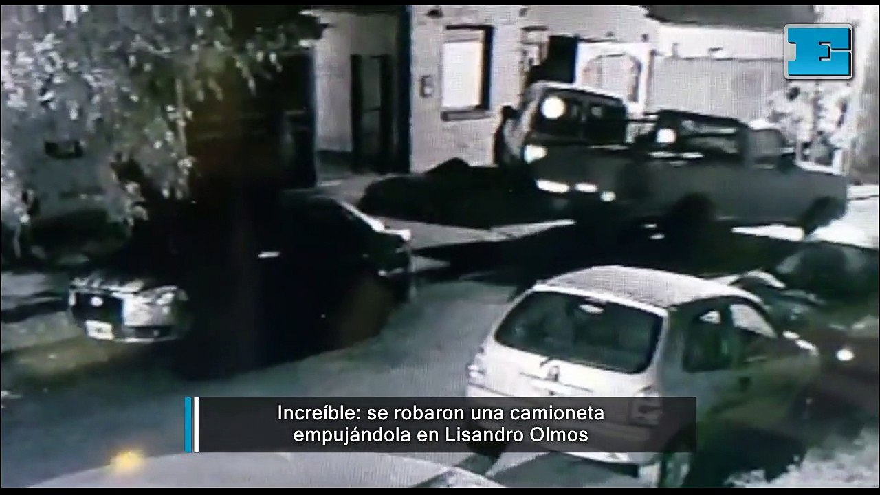 Increíble: se robaron una camioneta empujándola en Lisandro Olmos