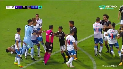 Maximiliano Falcón arriesga dura sanción tras golpear a jugador de la UC