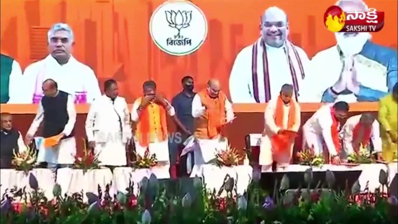 బెంగాల్ లో  బీజేపీ మేనిఫెస్టో విడుదల