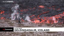 شاهد: بركان فاجرادالسفيال الإيسلندي يستمر في قذف الحمم وفرق الانقاذ قلقة من توافد المغامرين