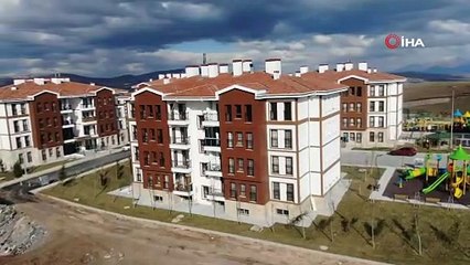 Kerpiç evlerden TOKİ konutlarına taşınan depremzedeler: 'Devlet olmasa biz nasıl ev sahibi olacaktık'