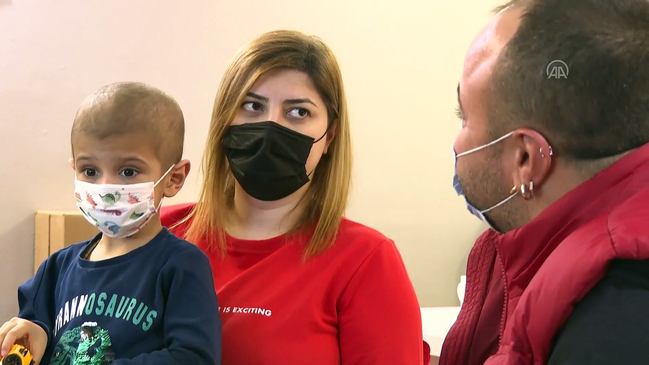 İZMİR - Lösemi hastası Azerbaycanlı minik Şahin hayırseverlerin desteğiyle İzmir'de şifa buldu