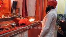 Hanuman Mandir Aarti - Hindu ritual during Maha Kumbh Mela in Haridwar