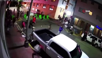 - Miami’de OHAL 3 hafta uzatıldı- Yasağa rağmen sokak partileri yapılıyor