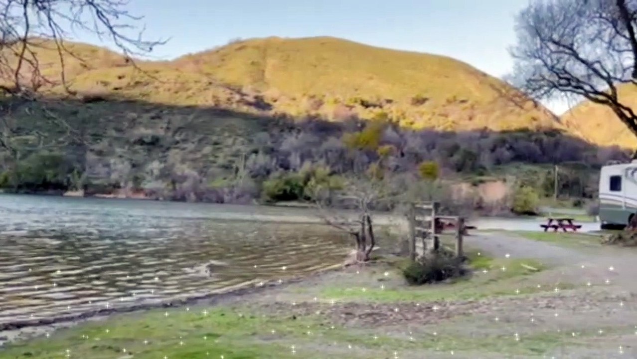 THE LODGE AT BLUE LAKE. WATCHING SUNSET 