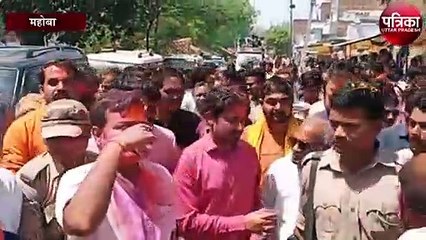 बुंदेलखंड में भी वृंदावन और बरसाने जैसा दिखा माहौल