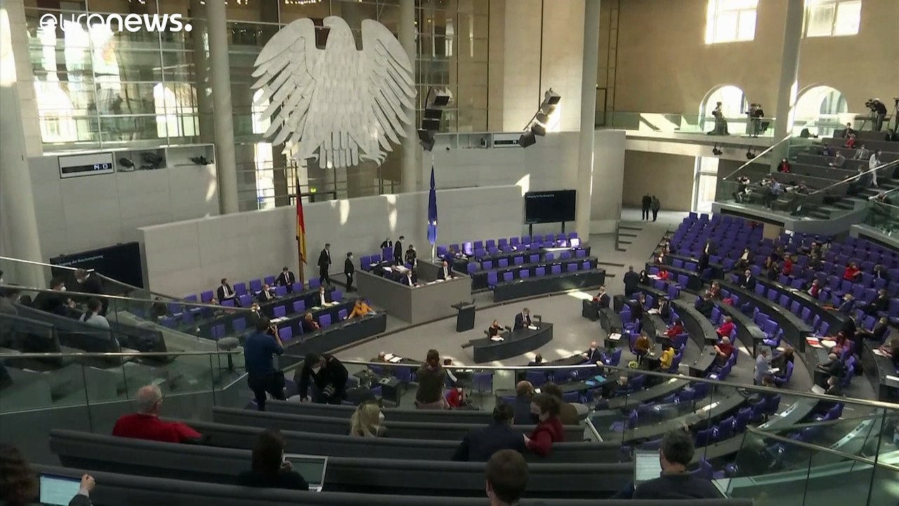 Wenn sich Laschet und Merkel streiten, gewinnt dann Söder?