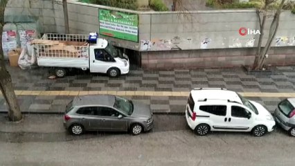 - Başkent’te sağanak ve dolu etkisini gösterdi