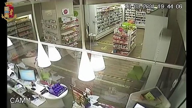 Bologna - Rapina due farmacie in zona Bolognina armato di taglierino arrestato (22.03.21)