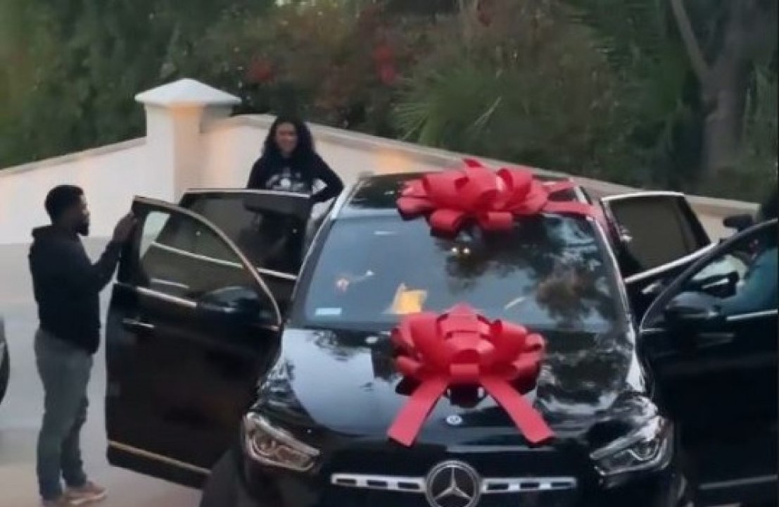 Kevin Hart schenkt Tochter Heaven Mercedes SUV zum 16. Geburtstag