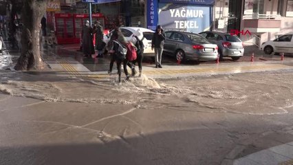 ÇORUM Çorum'da sağanak etkili oldu