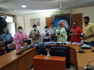 राज्य मंत्री ने किया वैज्ञानिक दृष्टिकोण पुस्तक का विमोचन