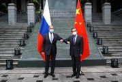 Son dakika: Rusya Dışişleri Bakanı Lavrov, Çin Dışişleri Bakanı Wang Yi ile görüştü