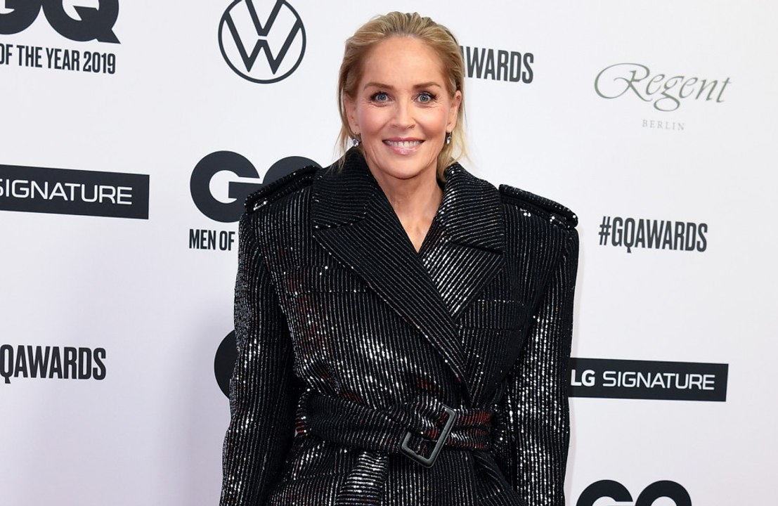 Sharon Stone recebe primeira dose de vacina contra Covid-19