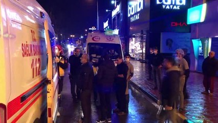 SAKARYA 'Yol verme' tartışmasında 2 kişiyi bıçaklayıp, kaçtı