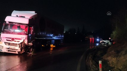 KOCAELİ - Tırla çarpışan otomobilin sürücüsü öldü