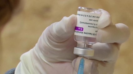 "AZ백신 美 임상서 79% 효능에 혈전 위험 없어"...내달 승인 신청 / YTN