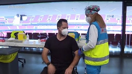 España eleva a 65 años el tope de edad para recibir la vacuna de AstraZeneca