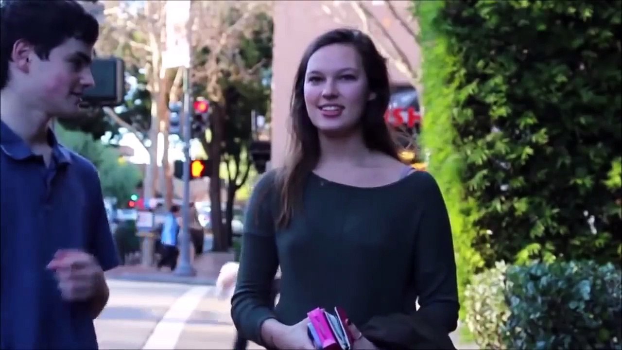 187.Kissing Prank Extreme - Collage Girls Edition