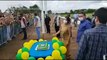 Bolsonaro reparte torta de cumpleaños a sus seguidores tras lavarse las manos en un estanque
