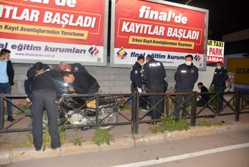 Kucaklarında televizyon, çalıntı motosikletle kaçan 2 şüpheli yakalandı