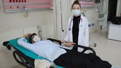 Hasta yakınını uyaran doktorlar dehşeti yaşadı! Saldırgan, "Sizi burada delik deşik ederim" diyerek tehdit etti