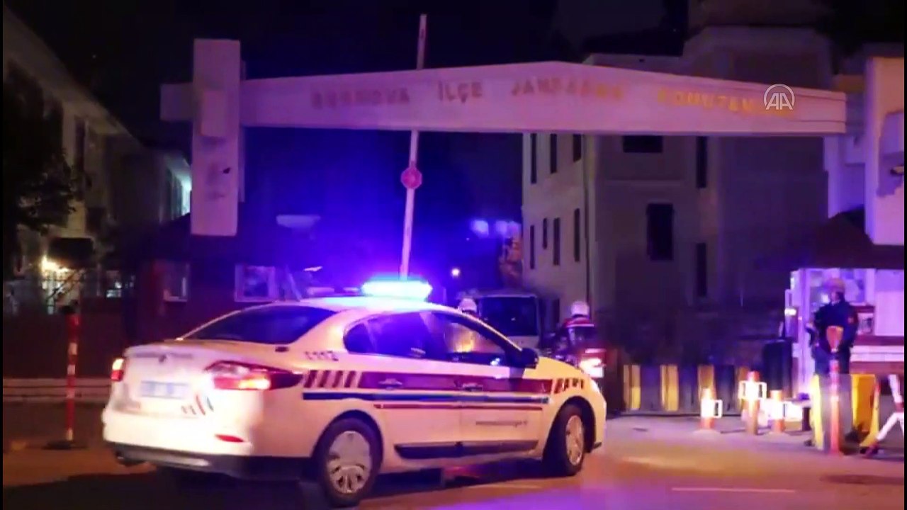 İzmir merkezli 53 ilde FETÖ'nün TSK yapılanmasına yönelik operasyonda 184 gözaltı kararı verildi (2)