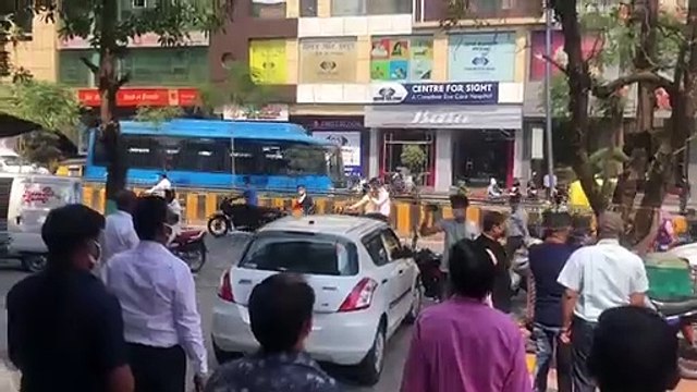 इंदौर में 11 बजते ही 2 मिनट के लिए बजा सायरन, लोगों ने मास्क लगाने की शप​थ ली