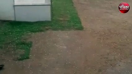 साढ़े तीन घंटे से बरसात व ओलावृष्टि जारी, किसानों की बढ़ी चिंता