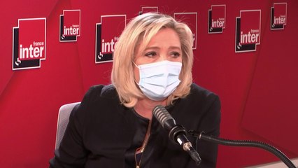 "Le gouvernement est en train de rédiger des lois inapplicables" (Marine Le Pen)