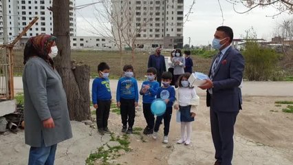 Anaokulu öğrencileri Kovid-19'la mücadele için farkındalık etkinliği düzenledi