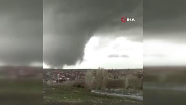 Dev hortum görenleri korkuttu