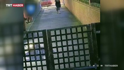 Kafasına yastık kılıfı geçirdiği hamile kadını darbetti