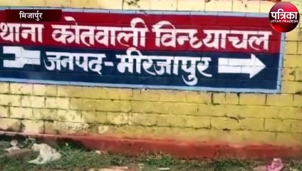 कास्मेटिक और प्रसाद बेचने वाली दुकान में अचानक लगी भीषण आग