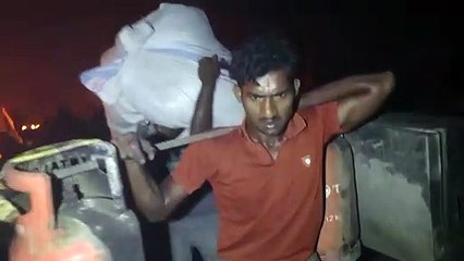 Bangladesh: au moins quinze morts dans l'incendie d'un camp de Rohingyas