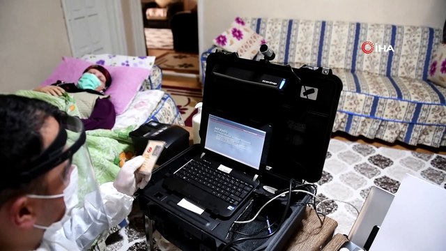 Hasta ve yaşlılara 'evde nüfus cüzdanı' hizmeti