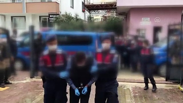 ADANA - Karı kocanın evde başlarından silahla vurularak öldürülmesiyle ilgili 4 zanlı yakalandı