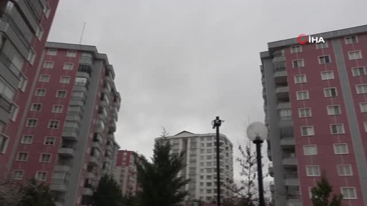 Salgın ekipleri evleri tek tek dolaşıyor: Apartman sakinlerine "ziyaret yapmayın" uyarısı