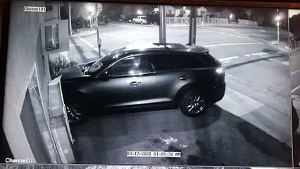 Driver Flees After Colliding With Street Light