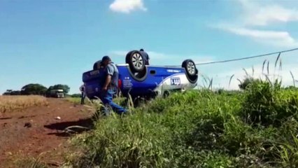Saveiro capota na BR-467 em Sede Alvorada sentido Cascavel