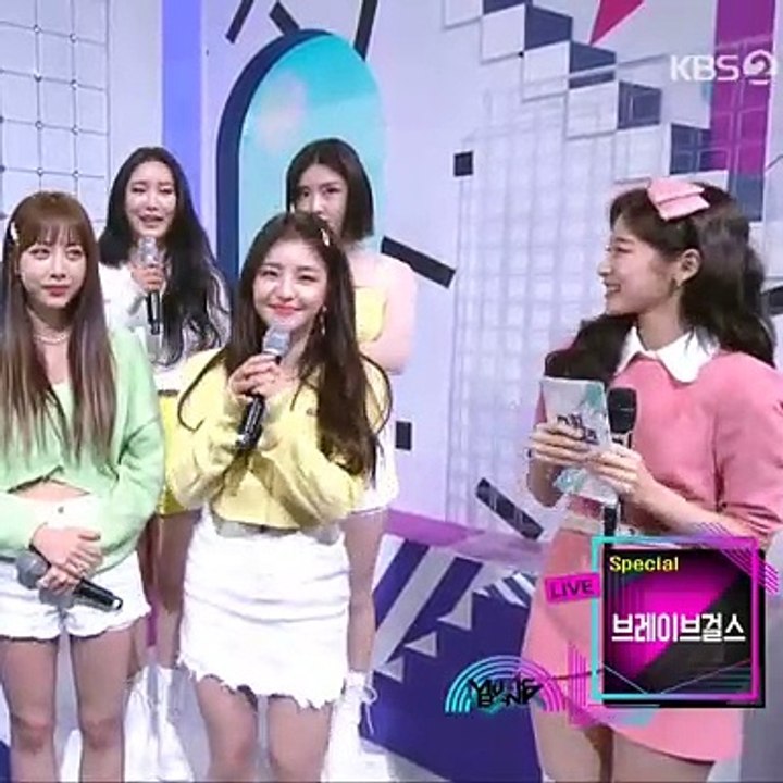 브레이브걸스 롤린 따라춰보는 아린 *^^* /