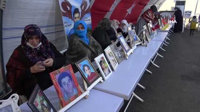 Evlat nöbetindeki aileler HDP'den çocuklarını almakta kararlı